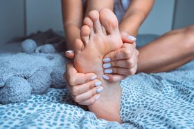 How to Stretch the Arch of Your Foot